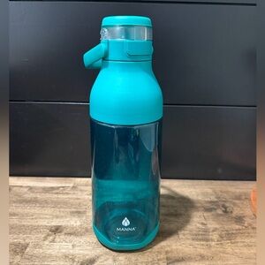 Manna Aqua and Teal Water Bottle
